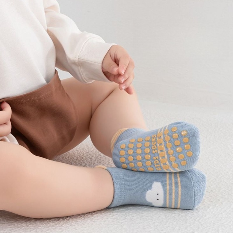 Kaymaz Yalıtımlı Bebek Patik Ç - Unisex Baby Socks Non Slip incelemesi ve fiyatı